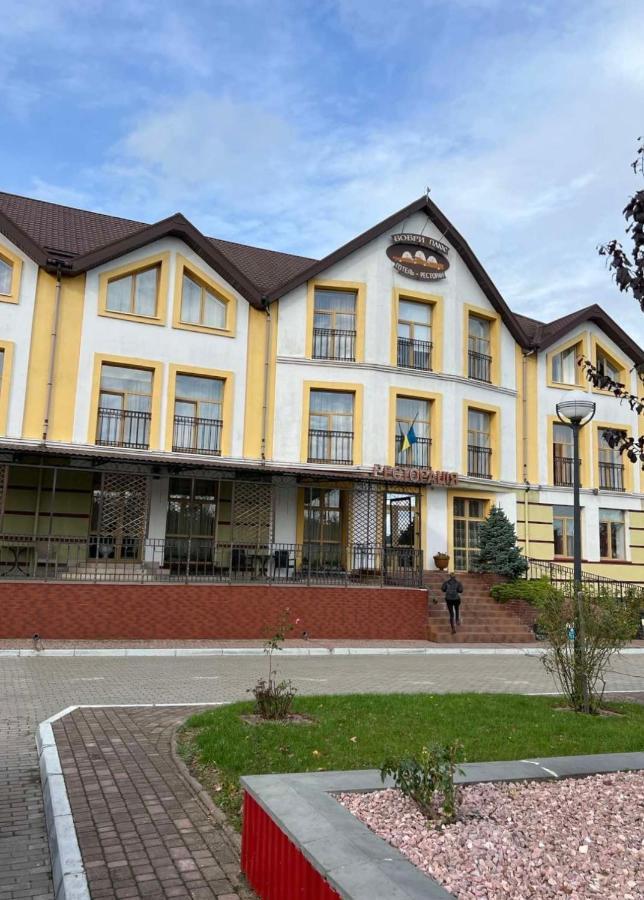 Бобри Плюс Novovolyns'k Ngoại thất bức ảnh